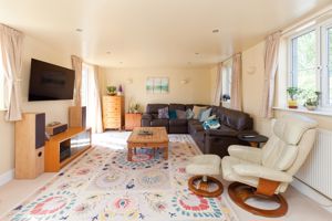 Sitting Room- click for photo gallery